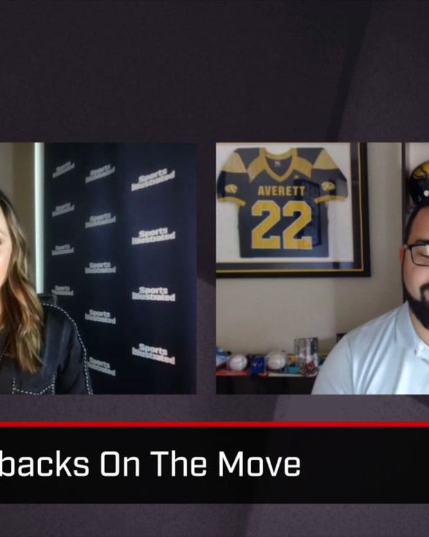 101821-22 Quarterbacks On The Move